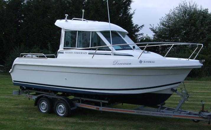 Jeanneau Merry Fisher 625 boat and Trailer