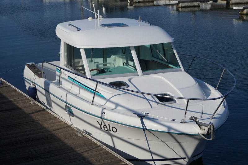 Jeanneau Merry Fisher 695 Superb condition 2001