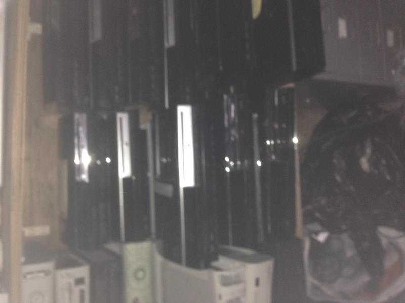 job lot Xbox 360 and playstashion 3 26 consoles