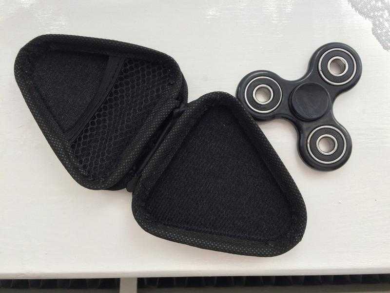 Joblot 20x Black Fidget Spinners