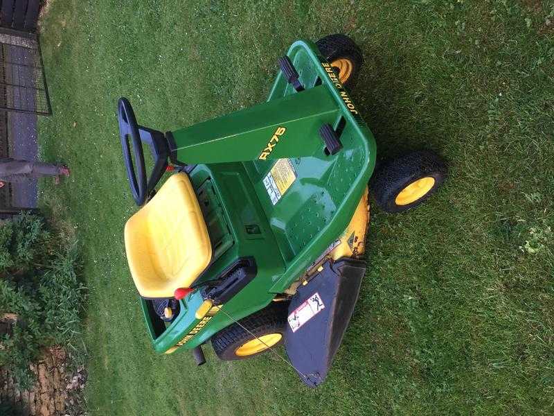 John Deere Ride On Mower RZ75