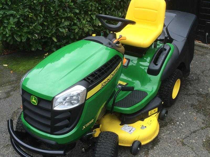 John Deere X155R, only 32 hours use