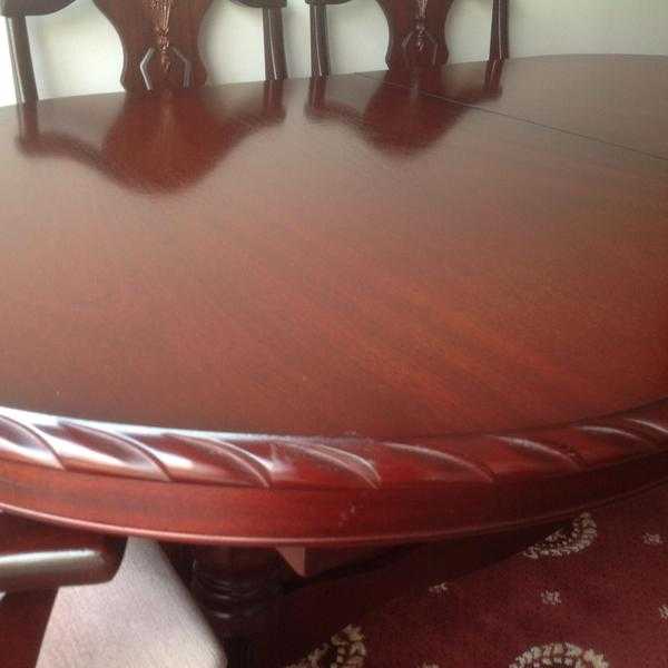 John E Coyle extending mahogany dining table amp 6 chairs