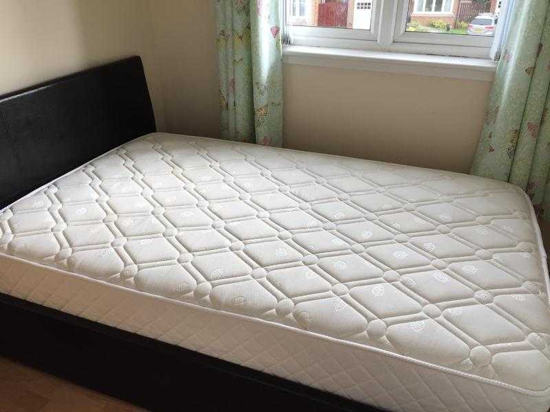 Junior double bed