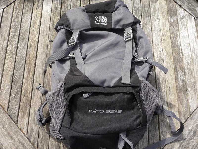 KARRIMOR WIND RUCKSACK 355L. AIR MESH BACK SYSTEM.