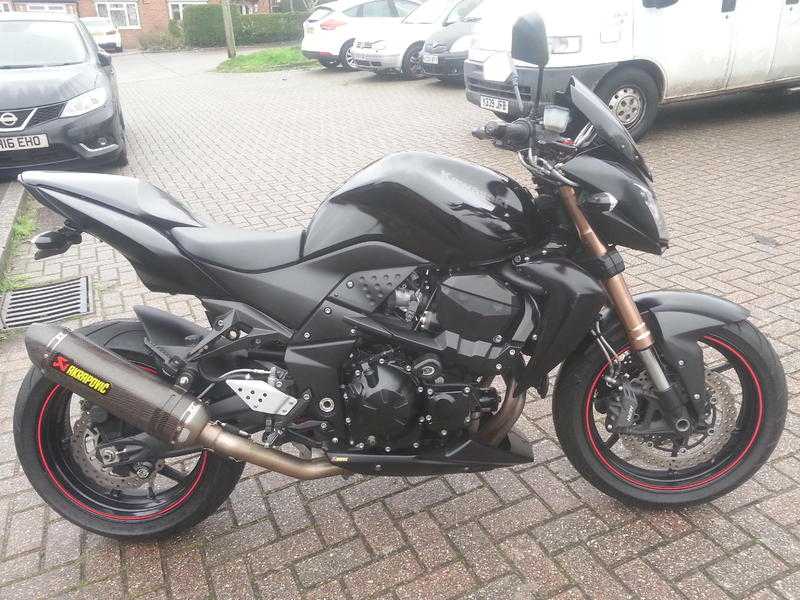 kawasaki Z750r zr750nbf 2011 12 months  m.o.t