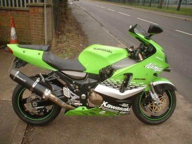 Kawasaki ZX 2001