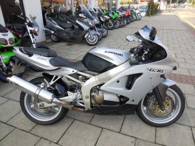 Kawasaki ZX 2003