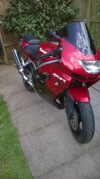 Kawasaki ZX9 R 1999 Recent service and 1 years New MOT