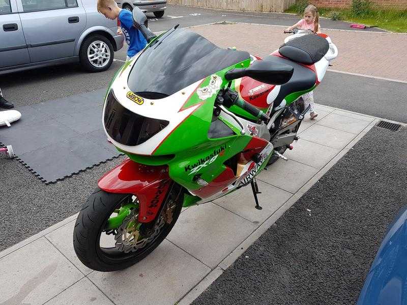 Kawasaki zx9r 1998