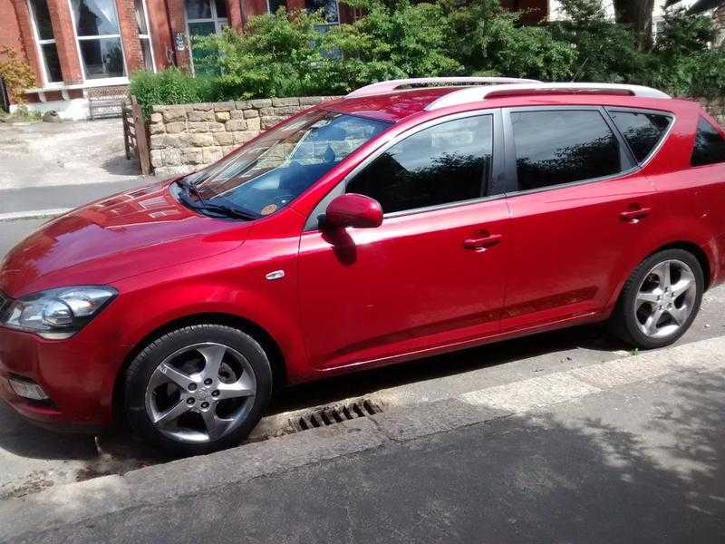 Kia Ceed  crdi 3.  2010