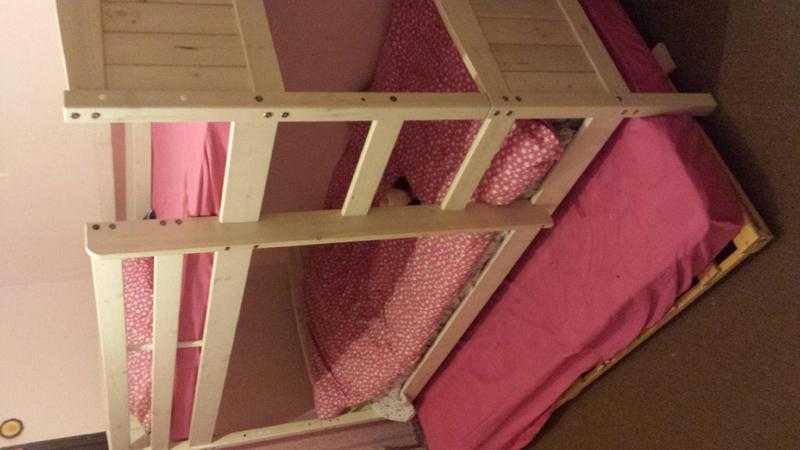 Kids bed