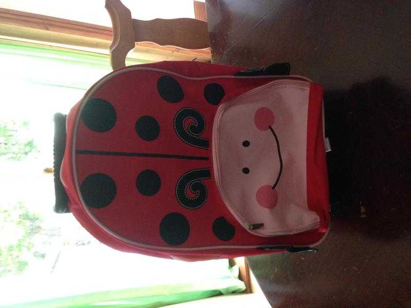 Kids wheelie backpack