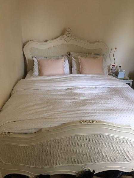 King Bed amp Mattress (Shabby chic)