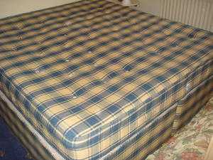 king size bed base used but in good condition.  50 Must collect in ClaphamBattersea area.