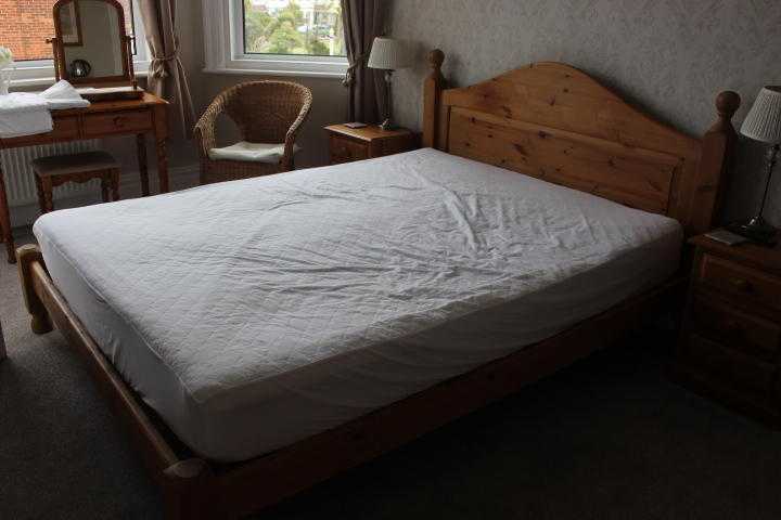 King Size bed with new mattress