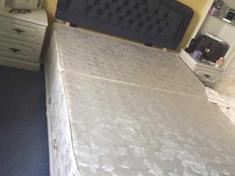 King Size Divan