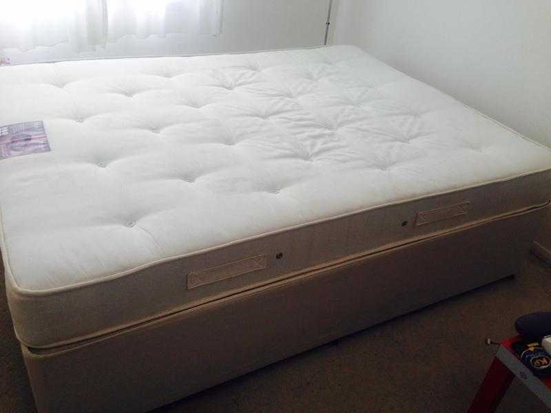 Kingsize Divan Bed