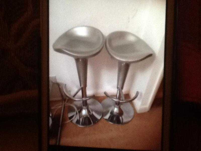 Kitchen bar stools