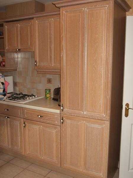 Kitchen cabinets for sale in limed oak. Elec. oven,  microwave, and gas hob, can also be included.