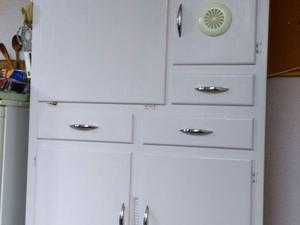 Kitchen CabinetsDisplay Cabinet