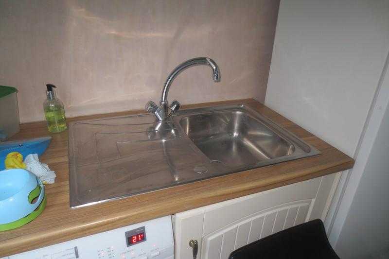 Kitchen Sinks and Worktops