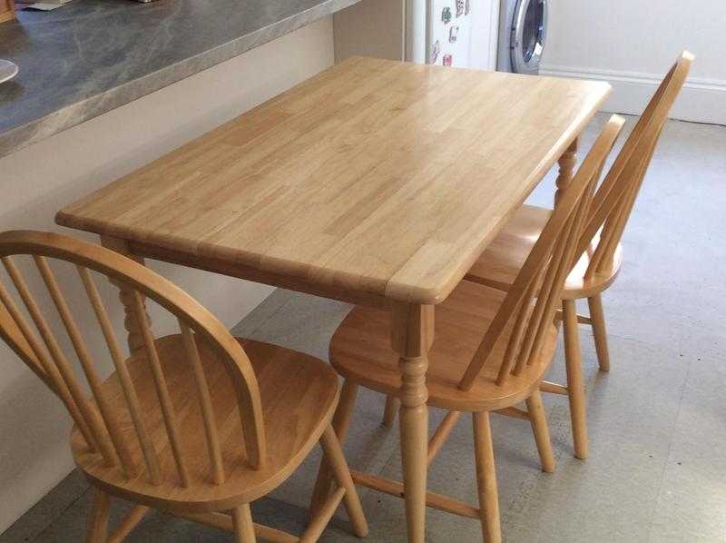 Kitchen Table 4 Chairs