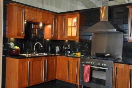 Kitchen Units In Cherry Oak