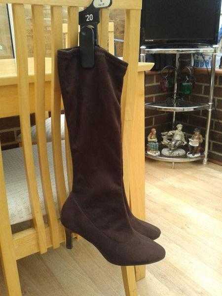 Knee high heeled brown boots size 3 from MampS