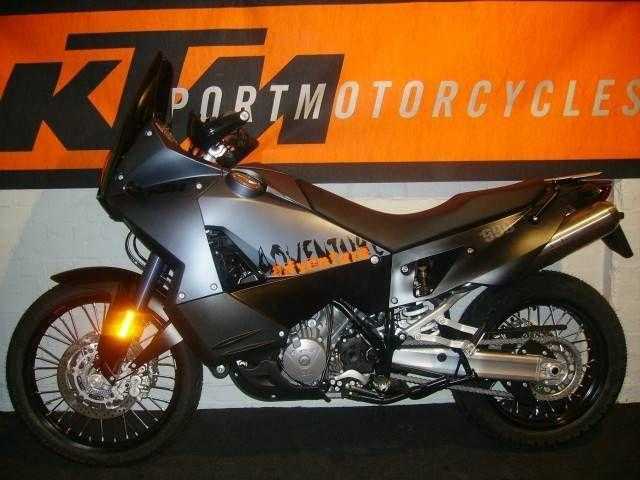 KTM 990 2008