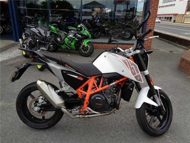 KTM Duke 2012