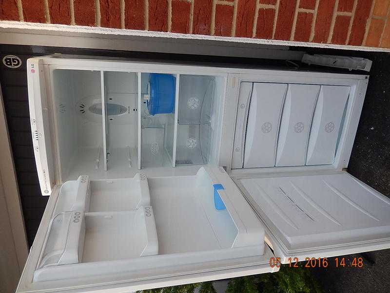 L G FRIDGEFREEZER