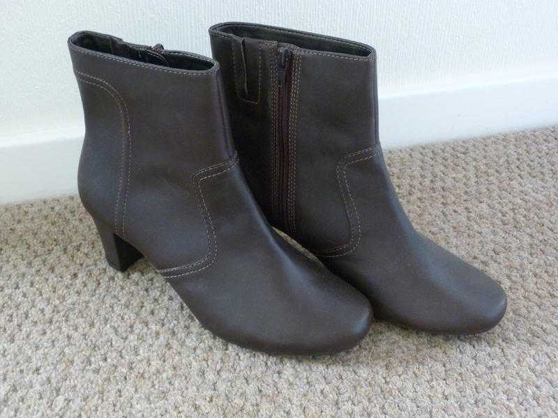 Ladies Ankle Boots