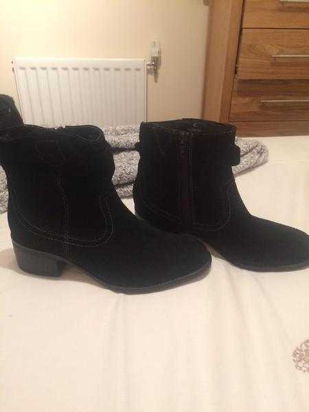 Ladies ankle boots