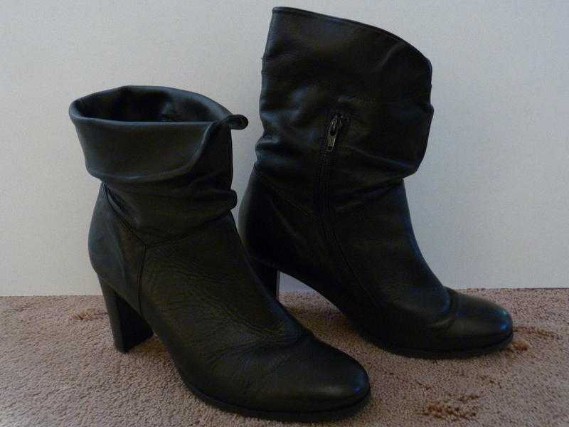 Ladies Ankle Boots