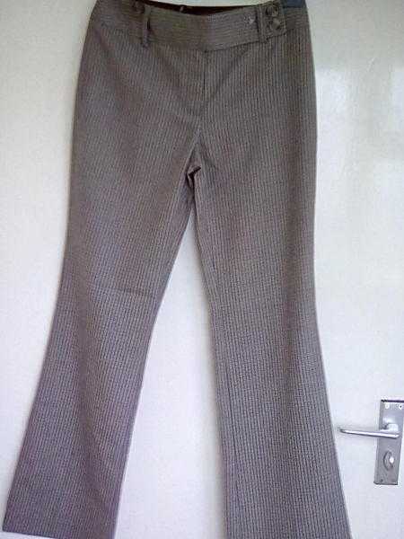 LADIES  BEIGE  TROUSERS  FROM  NEXT  NEW