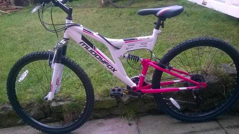 ladies brand new muddy fox mountain bike