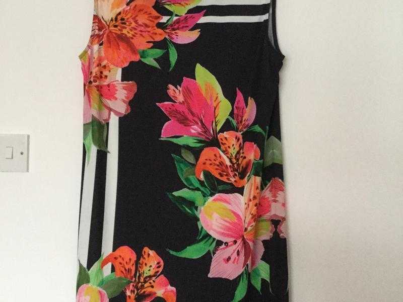 Ladies Debenhams collection dress size 16. Hardly worn. In very good condition