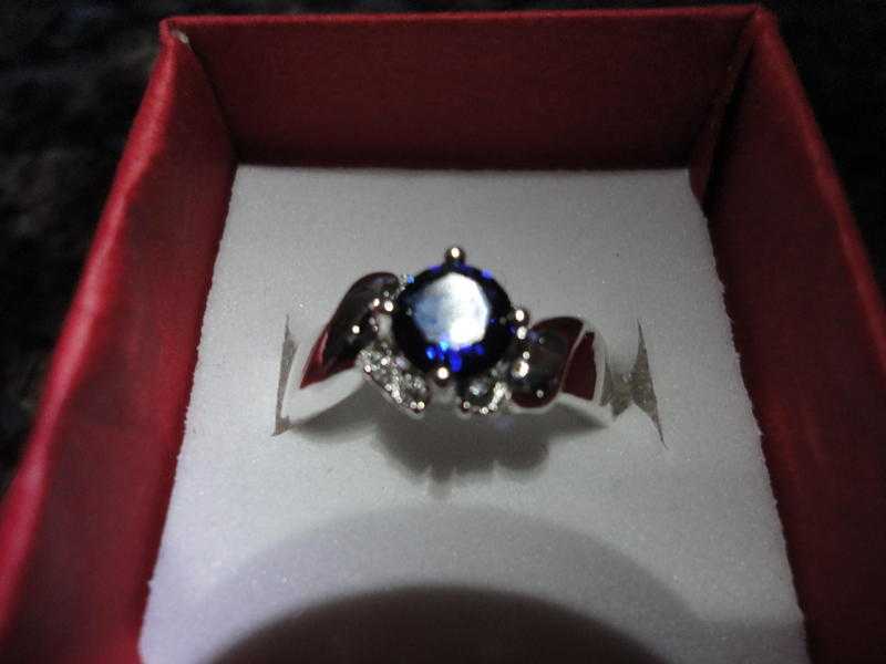 LADIES DRESS RING