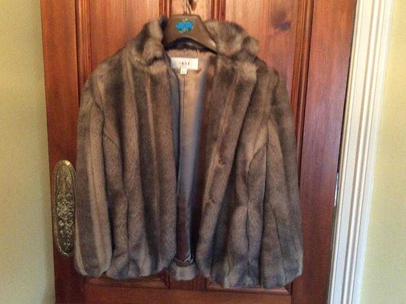 Ladies Faux Fur Jacket. fit sizes 81012