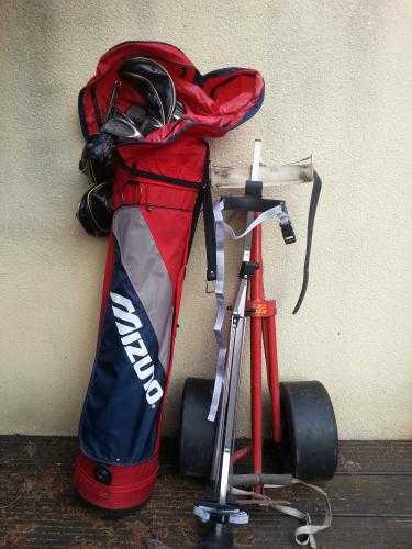 Ladies Golf Clubs  Mizuno Bag  Trolley