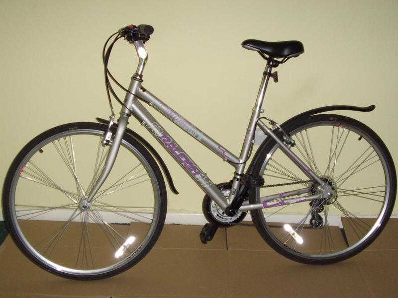 Ladies Hybrid Raleigh Bike