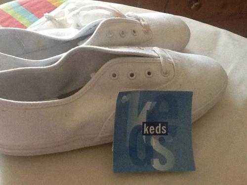 Ladies keds white cotton pumps size 5 New