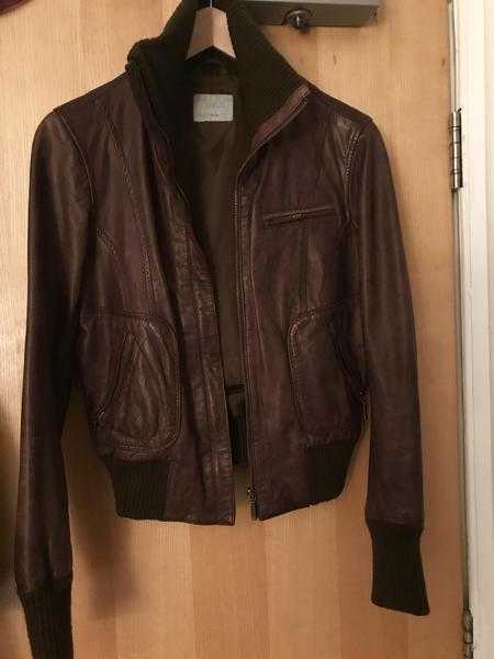 Ladies leather jacket. 12