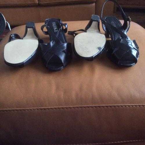 Ladies sandals size 6  brand new