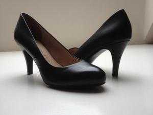 ladies shoe039s unworn size 40