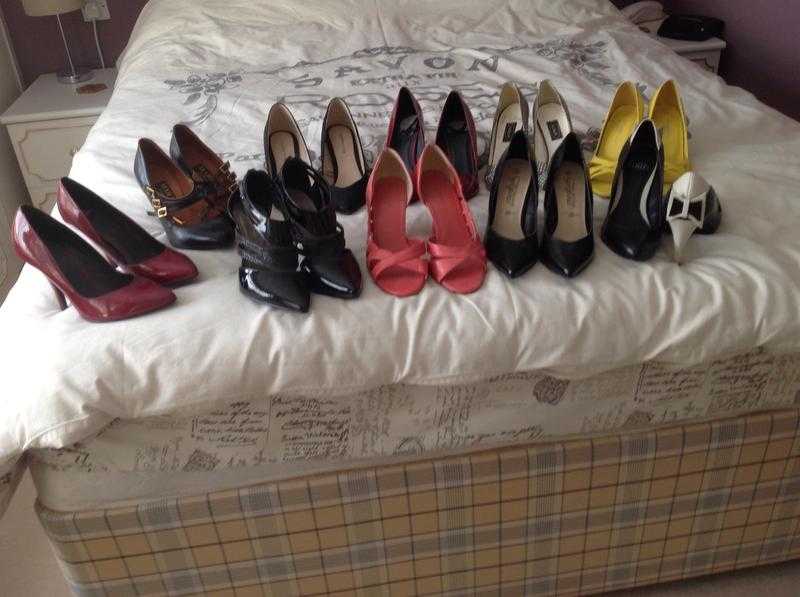 Ladies shoes size 3