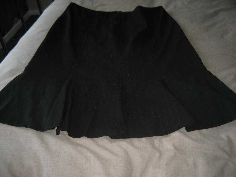 LADIES  SKIRT