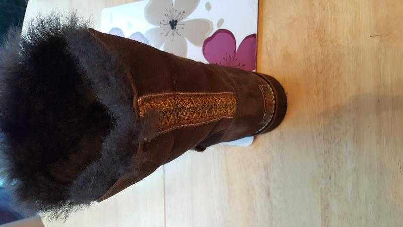 Ladies ugg boots