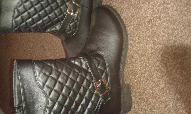 ladis boots